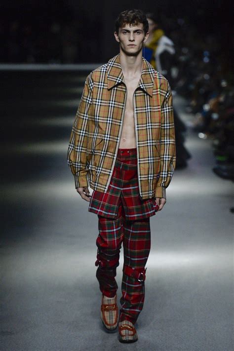 burberry men fw 2018|Burberry Fall 2018 Menswear Collection .